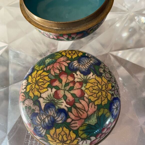 Cloisonné Bird Egg Blue Enamel Floral Vintage Trinket Round Box - Picture 7 of 11